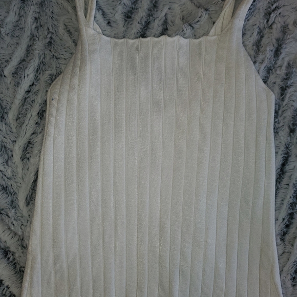 Summer sleeveless - Picture 2 of 3